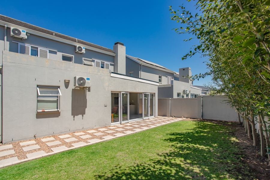 3 Bedroom Property for Sale in Mountain Crest Private Estate Western Cape